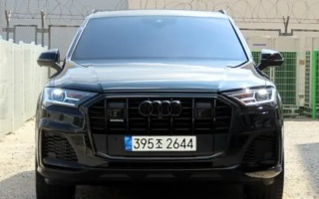수원수입중고차매매사이트 Q8 55 TFSI 콰트로 프리미엄 매물 사진 3 - 2022/09 57,409km