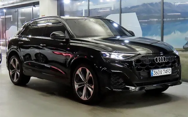 수원수입중고차매매사이트 Q8 55 TFSI 콰트로 프리미엄 매물 사진 12 - 2026/04 2,174km