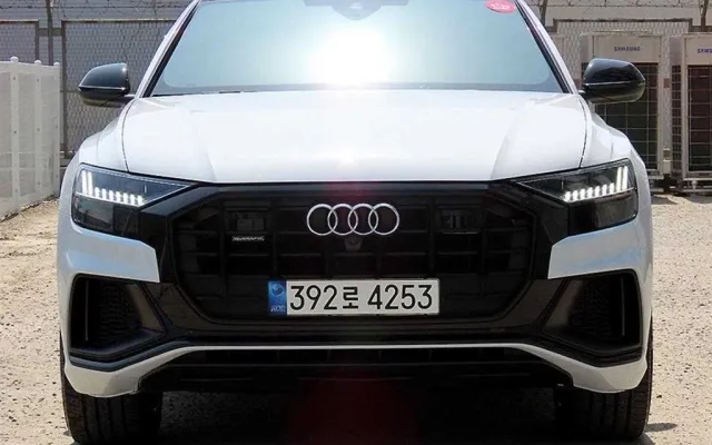 수원수입중고차매매사이트 Q8 55 TFSI 콰트로 프리미엄 매물 사진 1 - 2022/02 62,556km
